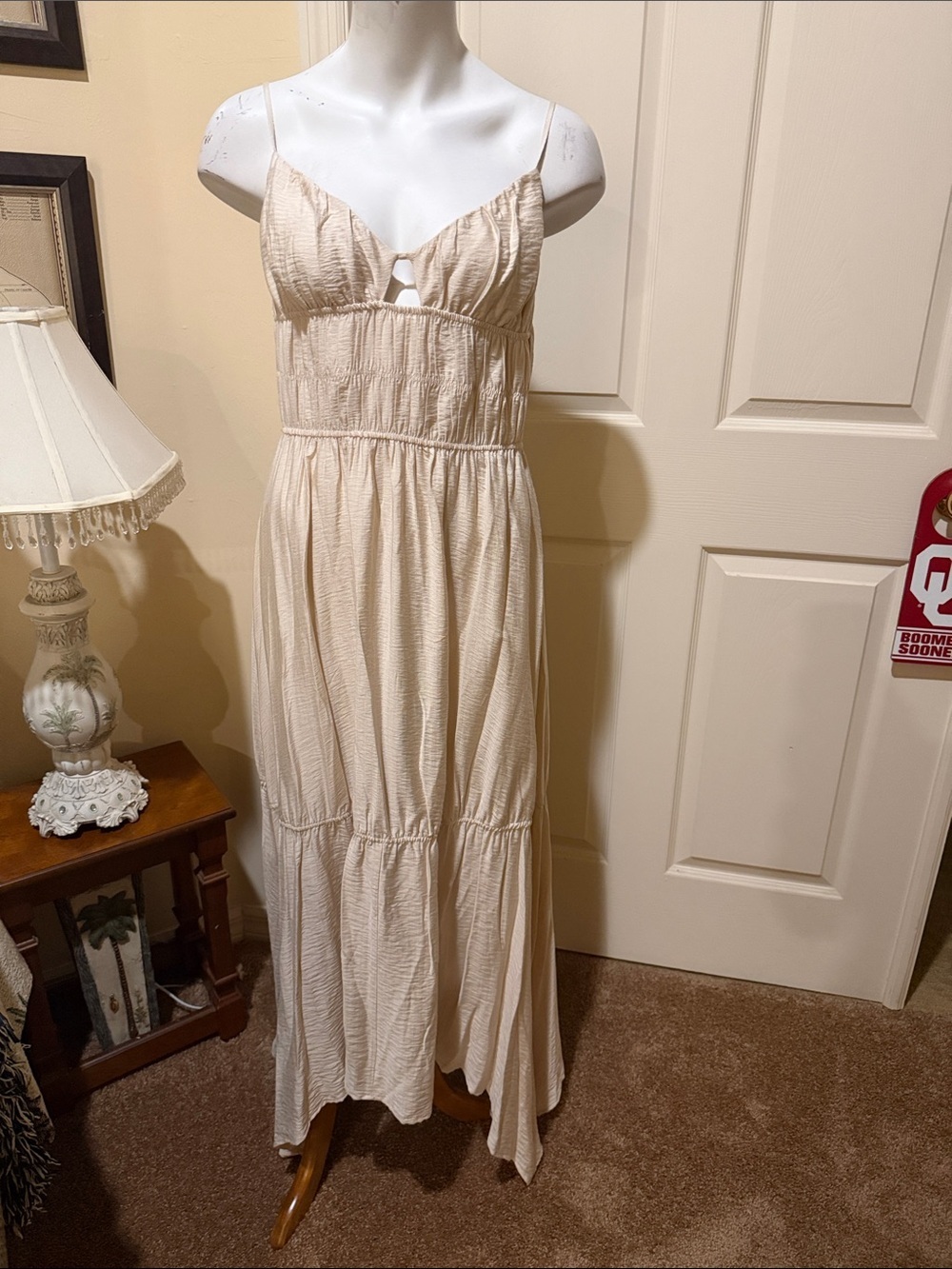 Steve Madden Jackie Dress Shell Spaghetti-Strap Maxi Dress. NWT. Medium - Picture 2 of 8